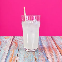 Agua de limón